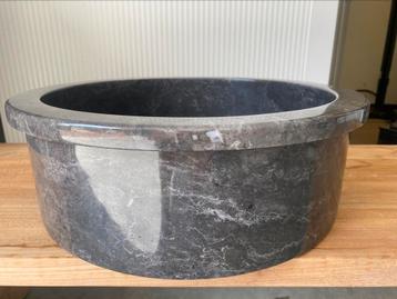 Waskom gepolijst natuursteen, diameter 45cm x h 15cm beschikbaar voor biedingen