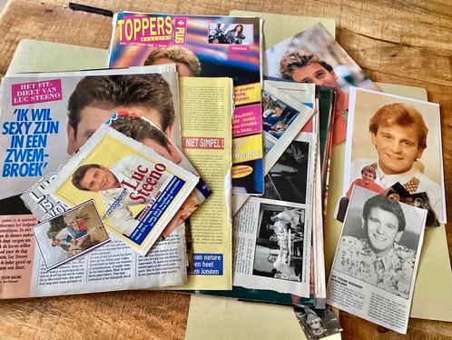 XL Lot - LUC STEENO ✂️🎶🪗, Verzamelen, Tijdschriften, Kranten en Knipsels, Knipsel(s), Verzenden