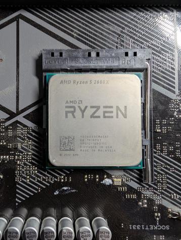 Ryzen 5 2600x + Prime B450M-A beschikbaar voor biedingen