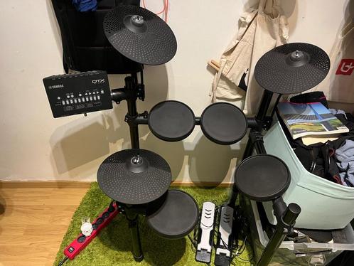 Drumstel yamaha DTX400K, Muziek en Instrumenten, Drumstellen en Slagwerk, Zo goed als nieuw, Yamaha, Ophalen of Verzenden
