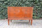 Mahoniehout commode, Ophalen