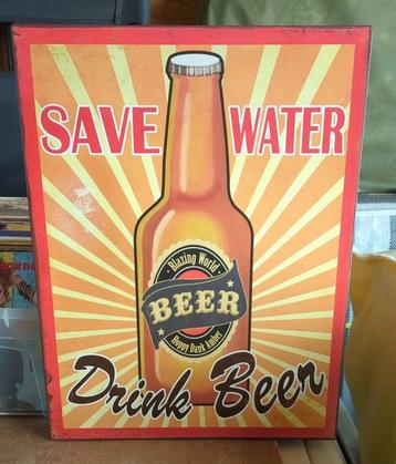 Vintage metalen wandbord "Save Water Drink Beer" – beschikbaar voor biedingen