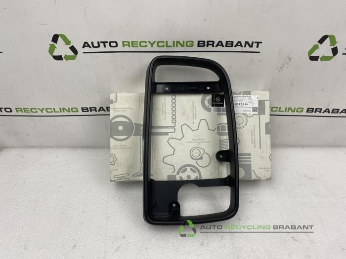 Spiegelkap rechts van een Mercedes Sprinter, Auto-onderdelen, Spiegels, Gebruikt, 3 maanden garantie