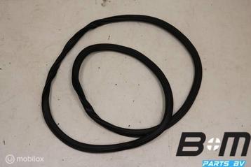 Portierrubber carrosseriezijde LA of RA Audi A4 8W beschikbaar voor biedingen