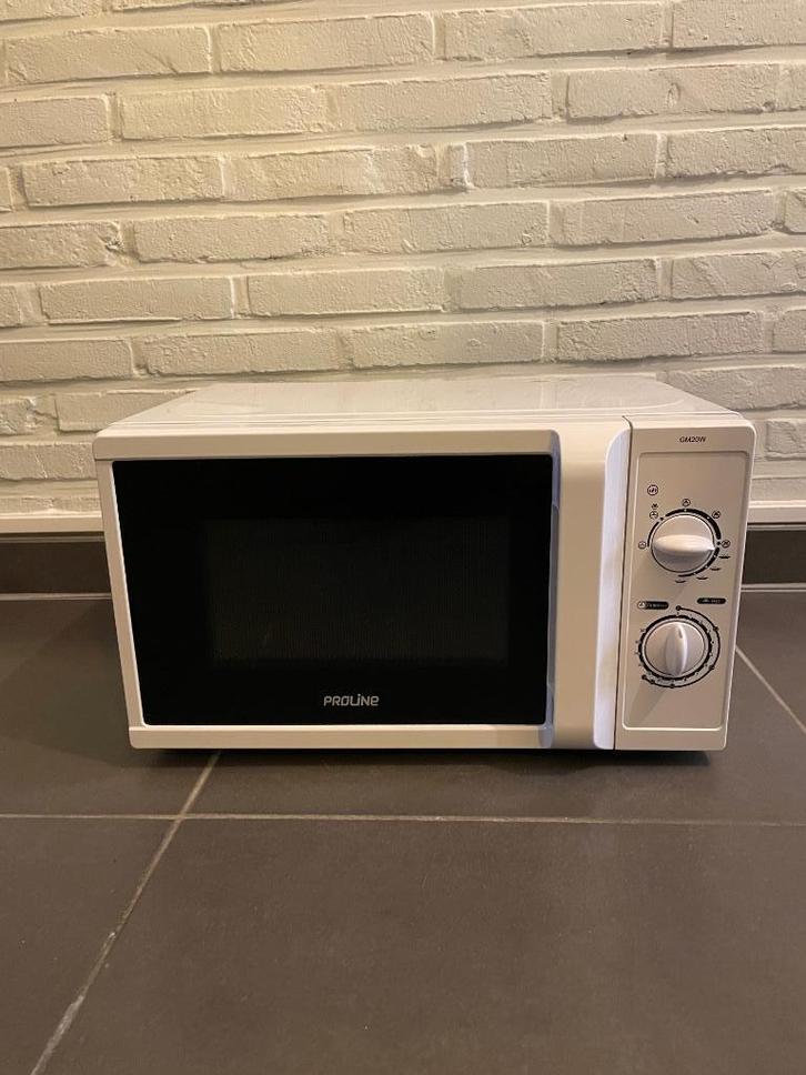 Microgolfoven Proline, Elektronische apparatuur, Microgolfovens, Gebruikt, Vrijstaand, Microgolfoven, Minder dan 45 cm, Draaiplateau