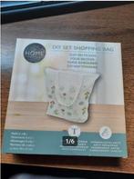 Sac à provisions brodé, Hobby & Loisirs créatifs, Broderie & Machines à broder, Enlèvement ou Envoi, Neuf, Broderies à la main