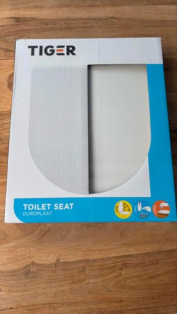 Toiletbril - D-shape - soft close - nieuw beschikbaar voor biedingen