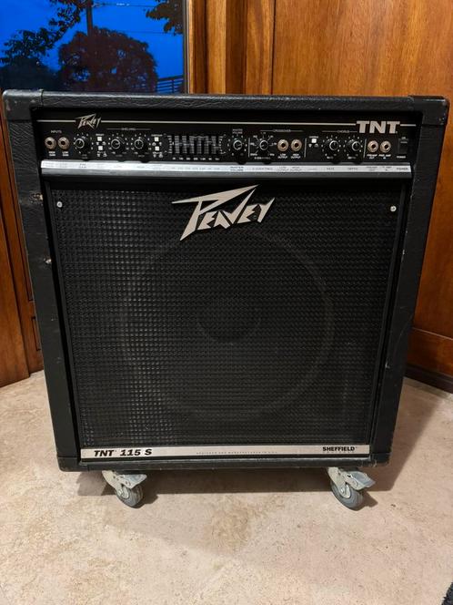 Peavey 115 TNT S Combo Bass, Muziek en Instrumenten, Versterkers | Bas en Gitaar, Gebruikt, Basgitaar, 100 watt of meer, Ophalen