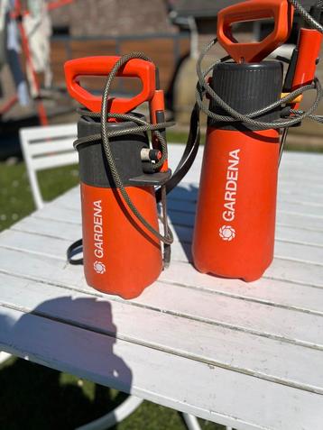 2 pulverisareurs GARDENA  beschikbaar voor biedingen