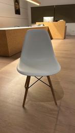 Witte stoel, Huis en Inrichting, Stoelen, Ophalen, Zo goed als nieuw