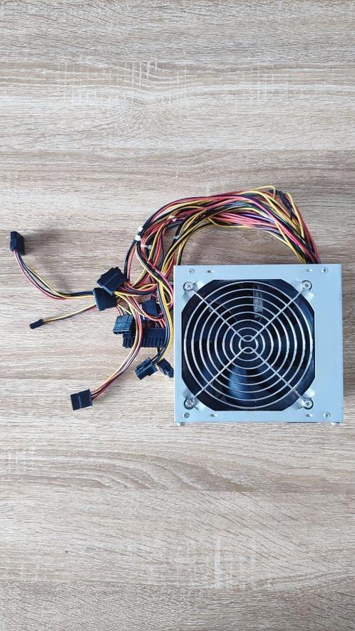 Alimentation PC NEO 560W, Computers en Software, Interne voedingen, Refurbished, Ophalen