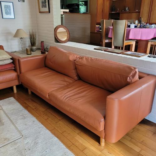 comfortabele salon in bruin leder, Huis en Inrichting, Zetels | Complete zithoeken, Zo goed als nieuw, Hout, Leer, Metaal, Ophalen