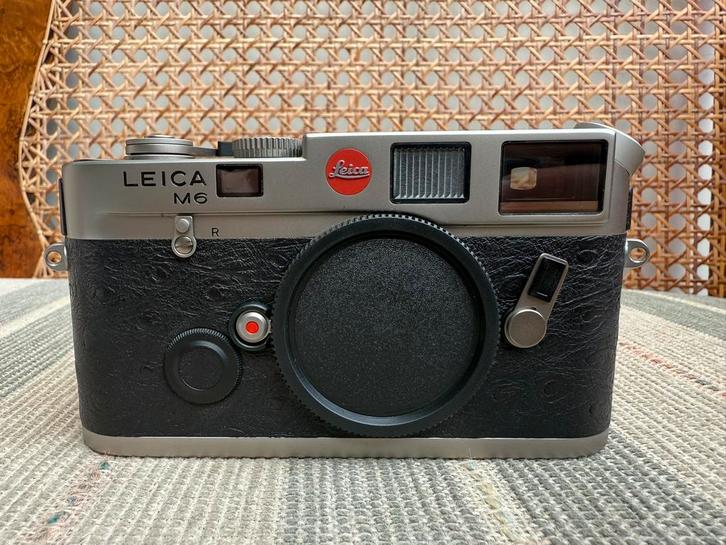 Nieuw Leica M6 Titanium 0.72 35mm Rangefinder Film Camera, Audio, Tv en Foto, Fotocamera's Analoog, Nieuw, Leica, Ophalen of Verzenden