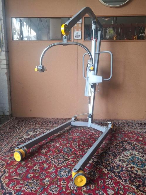 Mobiele tillift Handi-move 1640, Elektronische apparatuur, Overige elektronische apparatuur, Zo goed als nieuw, Ophalen of Verzenden