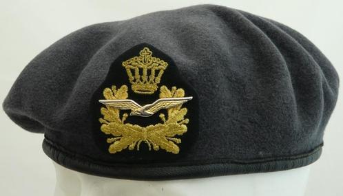 Baret Koninklijke Luchtmacht Officier, maat 61, jaren'90.(3), Collections, Objets militaires | Général, Armée de l'air, Enlèvement ou Envoi