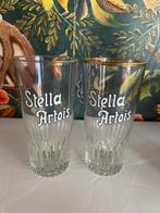 Paar Stella Artois geëmailleerde glazen, Collections, Marques de bière, Stella Artois, Utilisé, Enlèvement ou Envoi