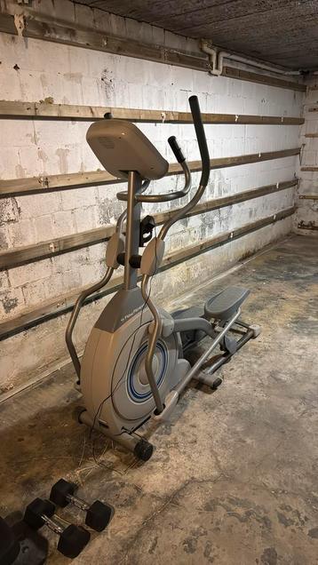 GRATIS - crosstrainer beschikbaar voor biedingen