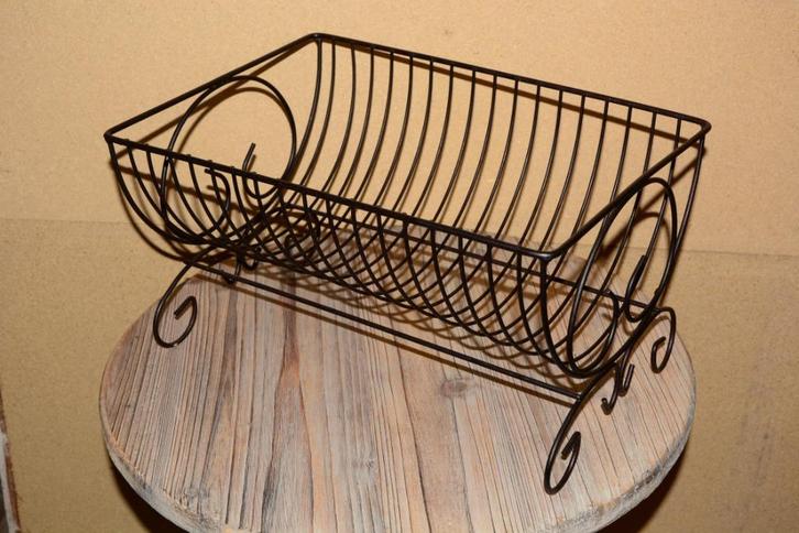 Metalen mand, Huis en Inrichting, Woonaccessoires | Schalen en Manden, Zo goed als nieuw, Mand, Rechthoekig, Overige materialen