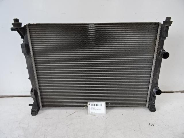 RADIATEUR Renault Scénic II (JM) (8200357536), Auto-onderdelen, Airco en Verwarming, Renault, Gebruikt