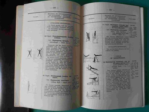 Belgisch Leger Armée Opvoeding Sport Turnen Atleet Tienkamp, Verzamelen, Militaria | Algemeen, Landmacht, Boek of Tijdschrift