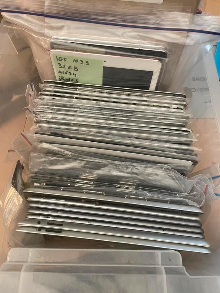 Groot lot iPads en iPhones, Télécoms, Téléphonie mobile | Apple iPhone, Enlèvement