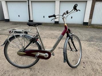 Gazelle damesfiets, max 20kg licht!! Uitstekende staat beschikbaar voor biedingen