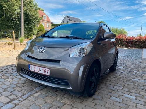 Toyota iQ 1.0 VVT-i Luna | 3-deurs | 2011 | 125.000 km, Auto's, Toyota, Particulier, IQ, Airbags, Airconditioning, Bluetooth, Centrale vergrendeling