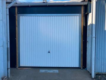 Grand garage de 38m2 à louer 210€/mois Vaux sous Chevremont  beschikbaar voor biedingen