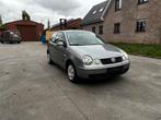VW POLO 1.2B.VAN 2005 MET 110DKM MET AIRCO 12MANDEN GARANTIE, Auto's, Voorwielaandrijving, Stof, Zwart, Parkeersensor