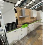 #95 Grote complete keuken met witte lak rechts, Huis en Inrichting, Keuken | Complete keukens, Ophalen of Verzenden