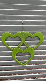 Porte-manteau décoratif en feutre avec cœurs., Enlèvement ou Envoi, Comme neuf, Autres matériaux, Portemanteau enfant