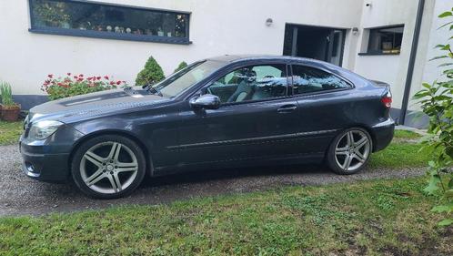 Mercedes coupé CLC 220 2009 65.500 Km, Autos, Mercedes-Benz, Particulier, CLC, Airbags, Air conditionné, Alarme, Verrouillage central