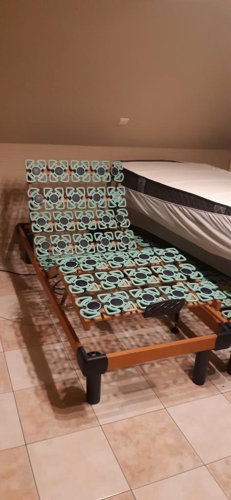 Electrice schotelbodem bed. 2 stuks, Huis en Inrichting, Slaapkamer | Slaapbanken, Gebruikt, Ophalen
