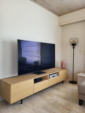 Tv meubel en vitrinekast reeks NYRO beschikbaar voor biedingen