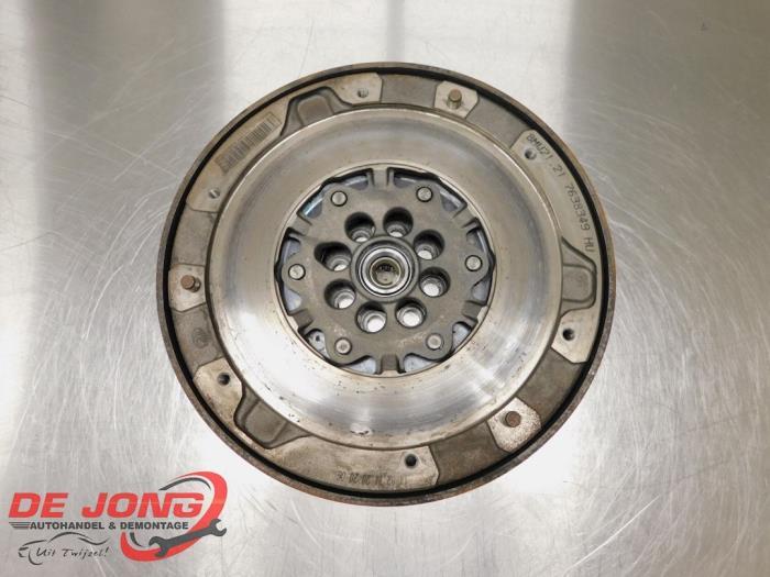 Dubbele massa vliegwiel van een BMW 1-Serie, Auto-onderdelen, Gebruikt, -, -, Ophalen of Verzenden