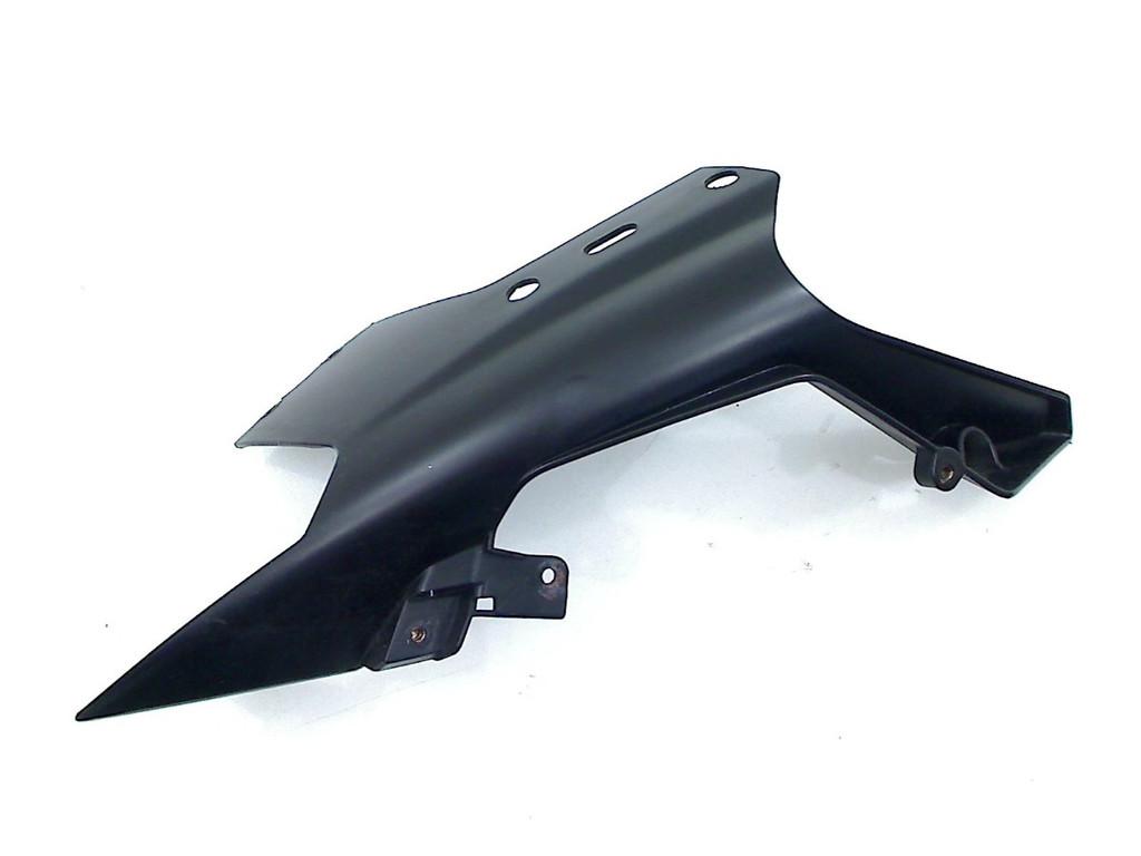 CARÉNAGE SUPÉRIEUR AVANT GAUCHE KTM (90508001000), Dhr. S. di Majo, Utilisé, Info@cama-motorparts.nl, P.J. Troelstraweg 8 8
3144 CX  MAASSLUIS, NL