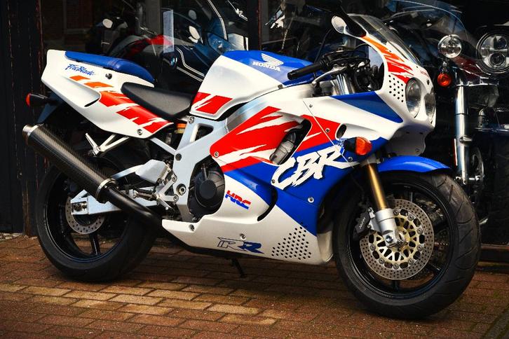 HONDA CBR 900 RR FIREBLADE ***MOTOVERTE.BE***, Motoren, Motoren | Honda, Bedrijf, Sport, 4 cilinders, Ophalen