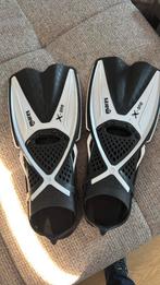 Duikvinnen Mares, Watersport en Boten, Ophalen, Zo goed als nieuw