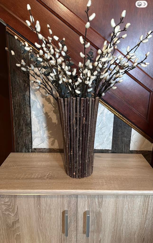 Wilgentenen vaas met namaak katjes, Maison & Meubles, Accessoires pour la Maison | Fleurs séchées, Enlèvement, Comme neuf