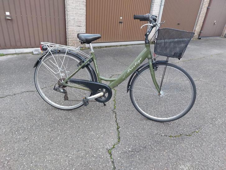 Damesfiets 28inch in zeer goed staat, Fietsen en Brommers, Fietsen | Dames | Damesfietsen, Ophalen