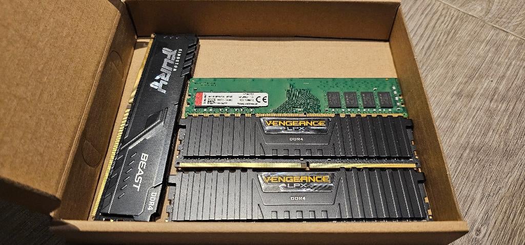 RAM, 32 GB, DDR4, Enlèvement, Utilisé