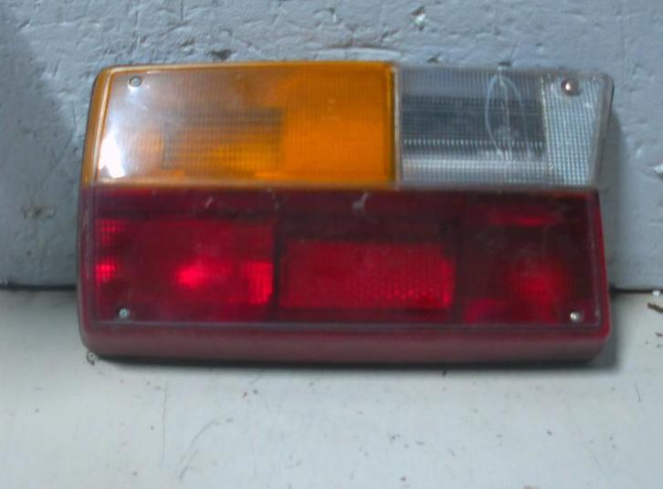FEU ARRIÈRE GAUCHE Saab 99 (01-1972/12-1984), Autos : Pièces & Accessoires, Éclairage, Saab, Utilisé