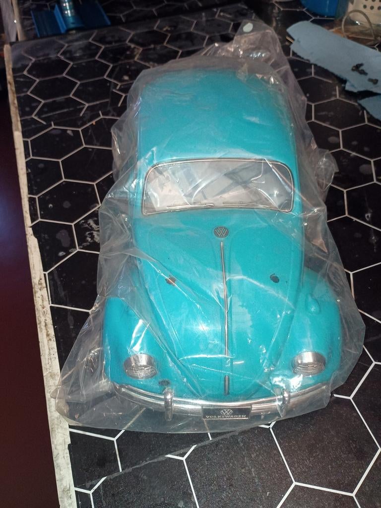 Blauwe kever 239 MM wielbasis met de bumpers erbij mini=210, Ophalen of Verzenden