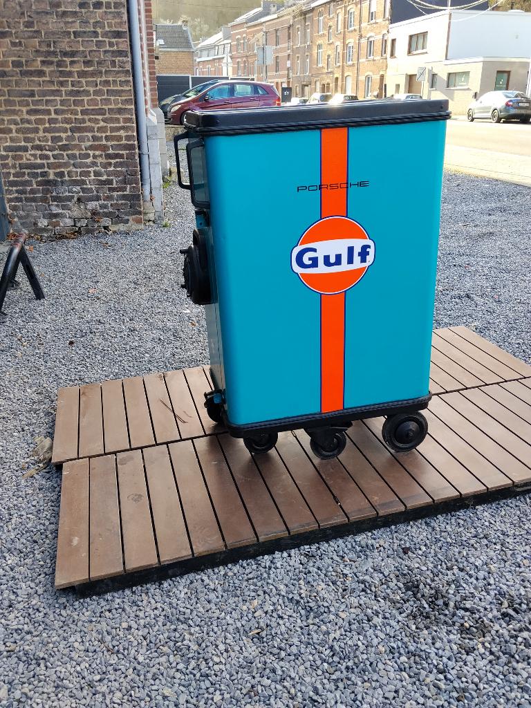 Servante Gulf , vintage gros format, Ophalen, Gebruikt