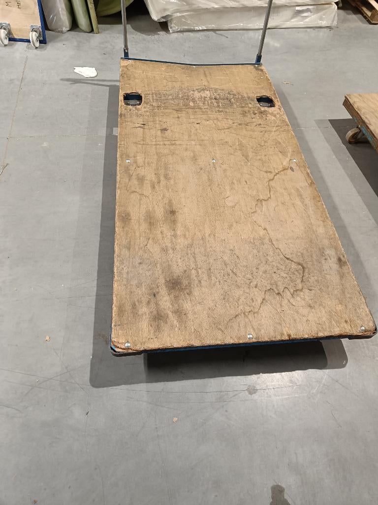 magazijn kar, Ophalen