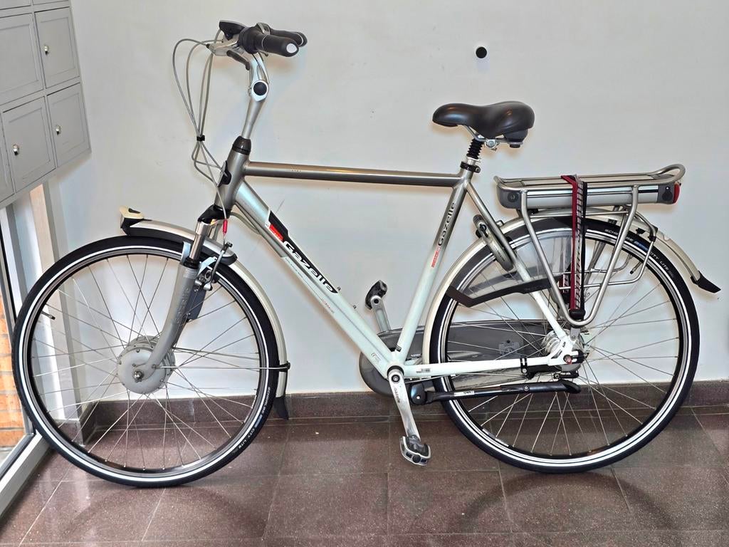 Elektrische fiets gazelle met zeer weinig km 900!, Ophalen, Gazelle, Versnellingen