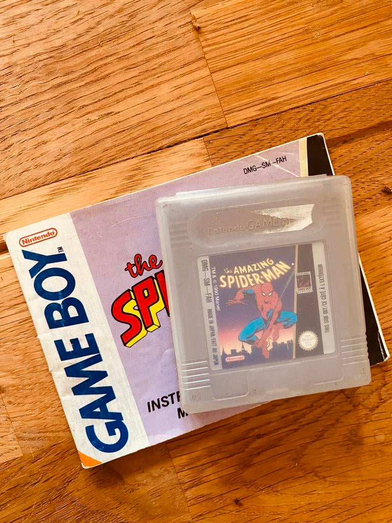 Game boy spel the amazing spiderman met boekje!, Ophalen of Verzenden, Zo goed als nieuw
