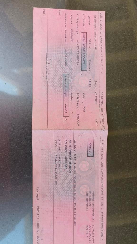 Mazda 323 dans un bon état pour son âge année 1999  130000km, Auto's, Mazda, Particulier, Te koop