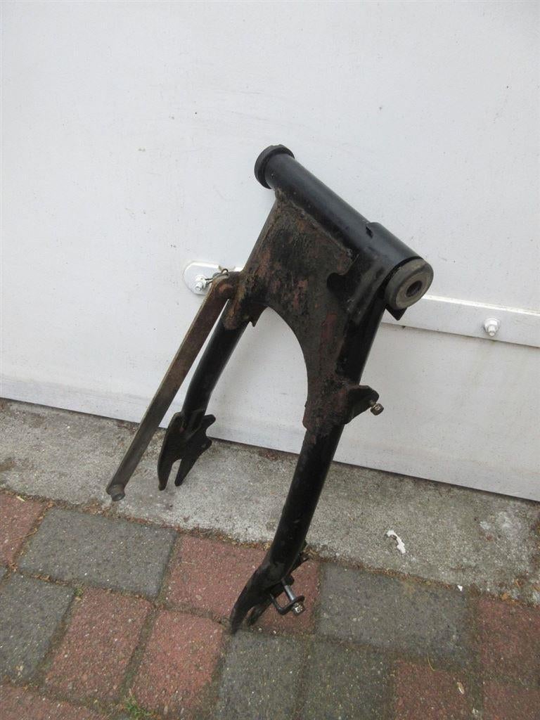 Kawasaki Z350 achterbrug swingarm achter vork brug arm Z 305, Enlèvement ou Envoi, Utilisé