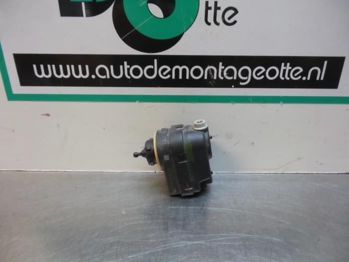 Moteur phare d'un Citroen C1 (C1 05-), Autos : Pièces & Accessoires, Éclairage, Citroën, Utilisé, Enlèvement ou Envoi
